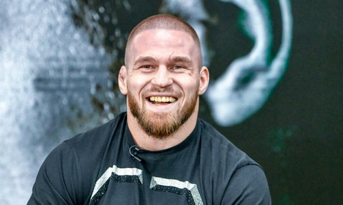 «Его характер — что-то с чем-то». Чемпион ACA восхитил Артема Резникова