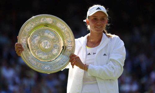 Елена Рыбакина получила шанс стать в один ряд с легендами тенниса