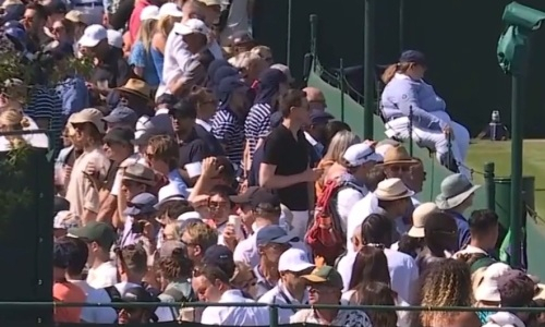 «Ну это дисквал». Забавный инцидент произошел на Уимблдоне-2023. Видео