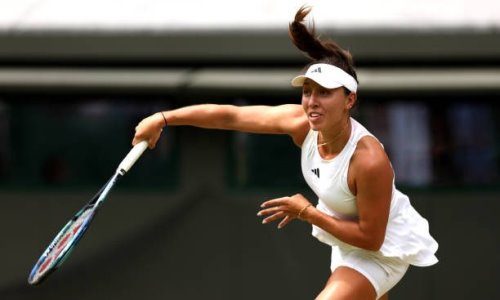 Преследовательница Рыбакиной вынесла украинскую рекордсменку с Уимблдона-2023