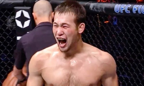 Казахстанец догнал Шавката Рахмонова после первой победы в UFC
