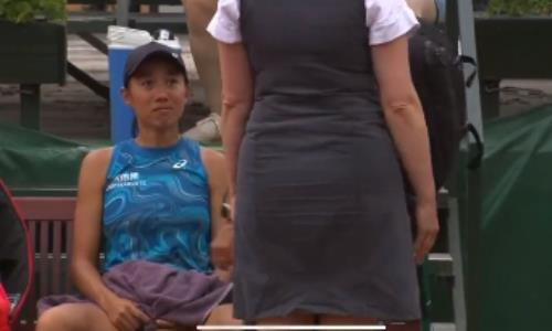 Появилось видео панической атаки теннисистки из-за судьи и соперницы на турнире WTA