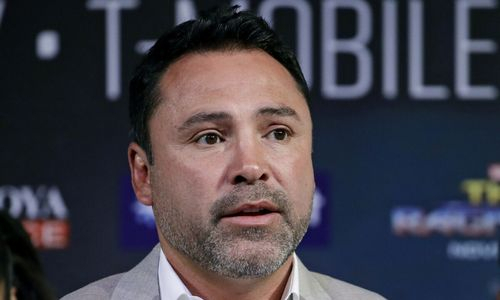 «Чувак, тебя сегодня грохнут». Оскар де ла Хойя рассказал об угрозах смертью