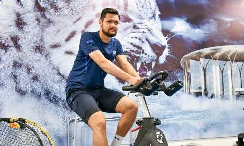 «Я потерял много мышц». Хоккеист «Барыса» и сборной Казахстана раскрыл последствия травмы