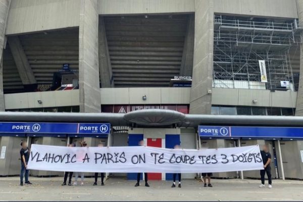 «Тебе отрежут три пальца». Фанаты «ПСЖ» угрожают звездному футболисту