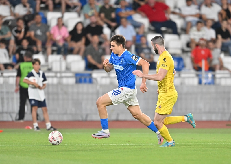 динамо тбилиси. футбольный матч. астана тбилиси. футбольный матч. 2023.