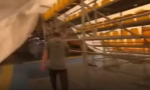 Купол футбольного стадиона обвалился в Казахстане