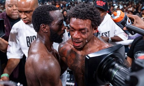 Звездного экс-чемпиона мира призвали перейти в вес Алимханулы и Головкина