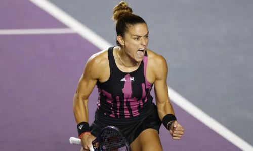 «Закрой рот». Соперница Рыбакиной из топ-10 угодила в скандал на турнире в Монреале. Видео