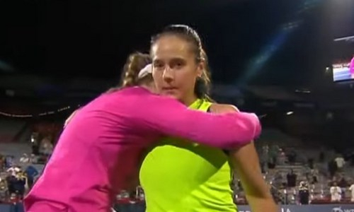 Видеообзор матча с крутым камбэком Елены Рыбакиной против первой ракетки России