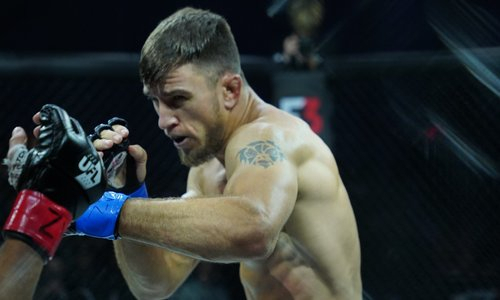Казахстанский файтер сразится с экс-бойцом Bellator в финале Гран-при американской лиги