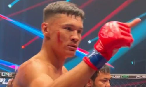 «Джакс» из Казахстана ярко финишировал непобежденного соперника у него на родине. Видео