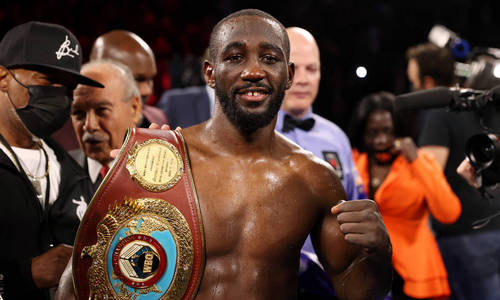 Лучший боксер современности назвал самый сложный бой в своей карьере