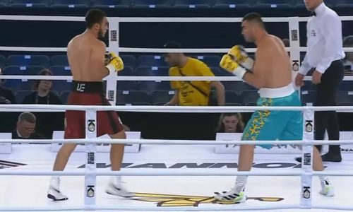 Избил и нокаутировал. Видео полного боя супертяжей Казахстан — Узбекистан в андекарде Усика