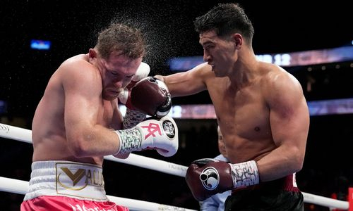 «Вместо этого бился с Головкиным». В команде Бивола разоблачили «Канело»