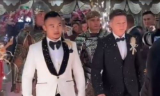 Казахский боец UFC сыграл пышную свадьбу. Видео