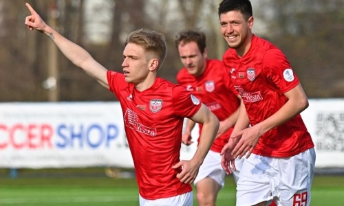 Лидер европейского чемпионата казахстанских игроков одержал победу 