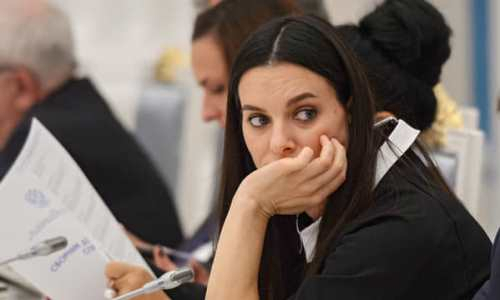 В Госдуме России вынесли суровый вердикт сохранившей место в МОК Елене Исинбаевой