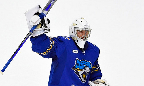 Голкипер «Барыса» представил дизайн нового шлема. Видео