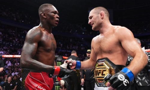 Исраэля Адесанью «лишили» реванша после сенсационного поражения в UFC