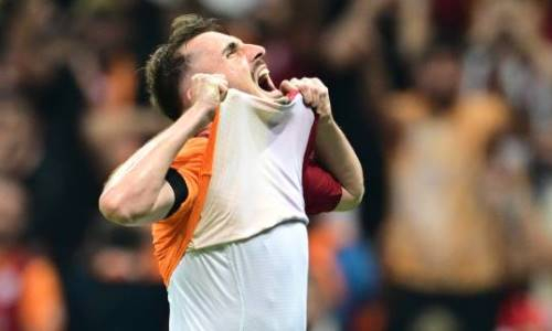 Камбэк за две минуты лишил громкой сенсации матч Лиги Чемпионов