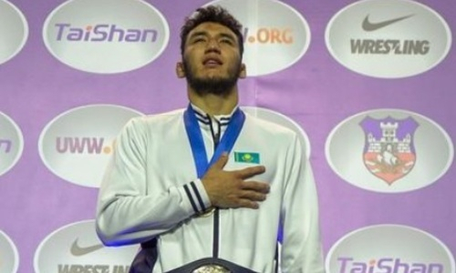 Ризабек Айтмухан назвал ключевой момент победного поединка на чемпионате мира