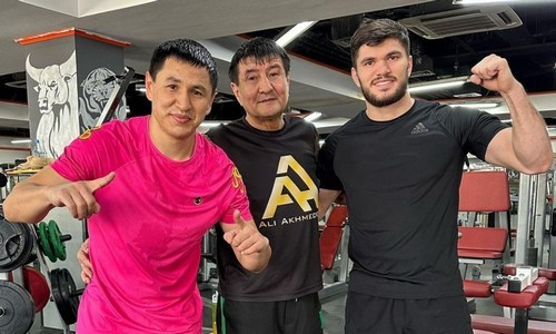 Жанкош Тураров и Али Ахмедов вышли в ринг друг против друга. Видео