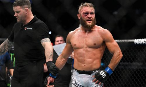 Неприятным нокаутом закончился главный бой уроженца Казахстана в UFC