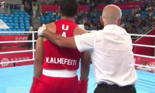 Диким избиением и нокаутом закончился боксерский поединок на Азиаде-2023. Видео