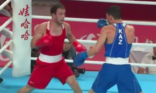 Видео сенсационной победы казахстанского боксера на Азиаде-2023
