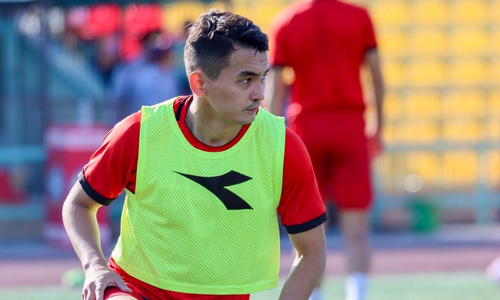 Два футболиста дебютировали в Премьер-Лиге