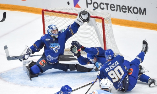 Фоторепортаж с шайб матча КХЛ «Барыс» — «Сибирь» 4:5 ОТ