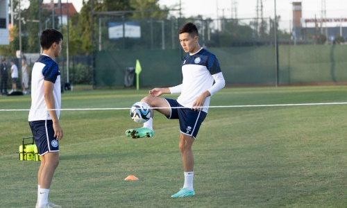 Представлен фоторепортаж с тренировки молодежной сборной Казахстана в Венгрии