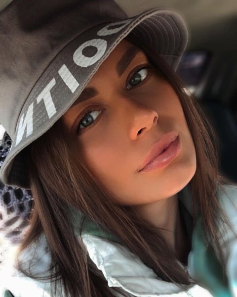 «Росла без мамы, а сейчас готова удивлять». Красотка-боксерша едет от Казахстана на Азиаду-2023