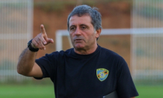 Наставника «Балкани» оскорбили и бросили в него бутылкой перед матчем с «Астаной»