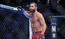 Бывший «главный мерзавец UFC» дебютирует в боксе в бою против звездного соперника