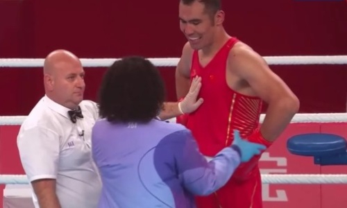Казахский боксер сдался в бою с Баходиром Джалоловым за медаль Азиады-2023