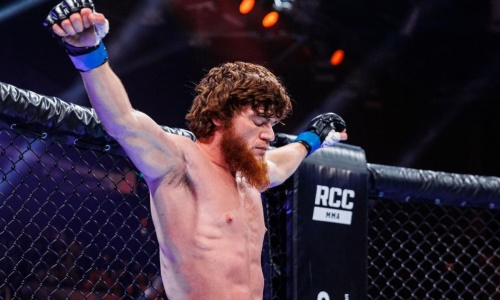 Известный казахстанец предсказал российскому бойцу успешный старт в UFC