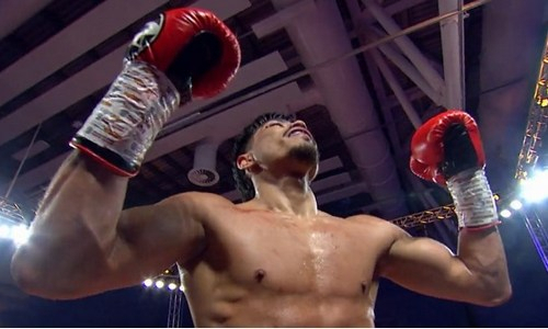 Казахстанский боксер с титулом WBO начал тренировочный лагерь в Великобритании