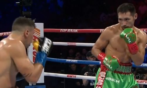 Видео боя Жанибека Алимханулы с нокаутом за два титула чемпиона мира