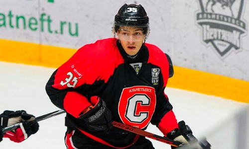 Молодой игрок перешел из ВХЛ в клуб чемпионата Казахстана