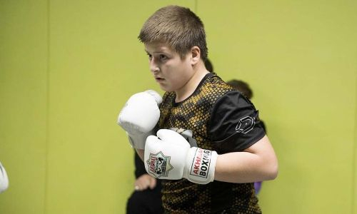 Сыну-боксеру Рамзана Кадырова вручили вторую награду за месяц