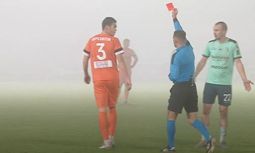 Европейский клуб проиграл в матче чемпионата с удалением казахстанского футболиста