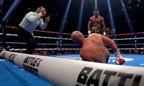 Видео нокдауна Тайсона Фьюри в бою с Фрэнсисом Нганну