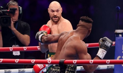 Принято неожиданное решение после боя Фьюри — Нганну с сенсационным исходом