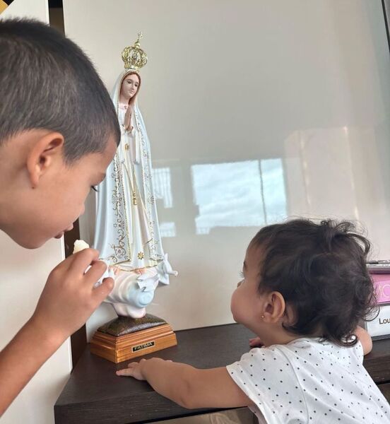 Возлюбленная Криштиану Роналду показала редкое фото подросшей дочери