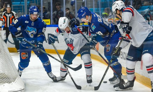 Фоторепортаж с матча КХЛ «Барыс» — «Торпедо» 1:2