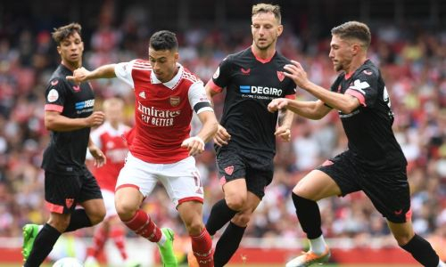 «Арсенал» — «Севилья»: прямая трансляция матча в Лиге Чемпионов