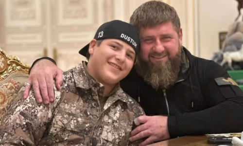 Названа неожиданная должность, которую получил 15-летний сын-боец Рамзана Кадырова