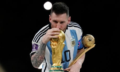 Лионелю Месси «подарили» еще один трофей